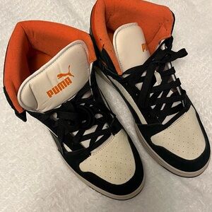 Puma SoftFoam+ Sneakers Black and Orange